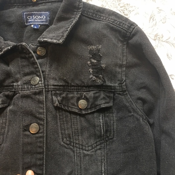 Cropped Black Denim Jacket - Picture 3 of 4